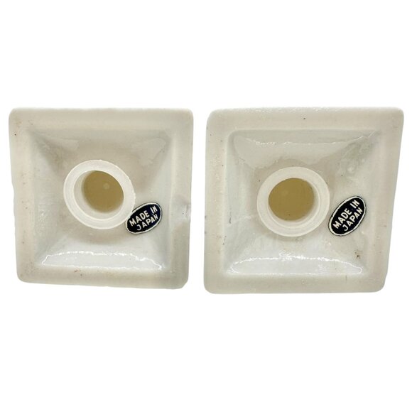 Vintage Ceramic Bunker Hill Monument Salt and Pepper Shakers Japan Gold Accents - Picture 5 of 7